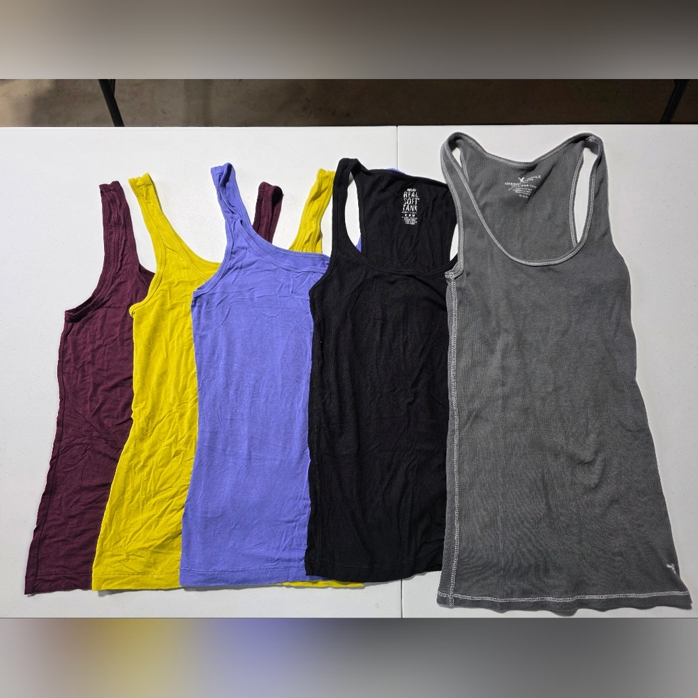 Aerie Real Soft Tank Lot, Size M